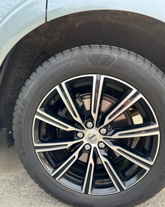 Volvo XC 60 cena 129000 przebieg: 92000, rok produkcji 2017 z Szczecin małe 121